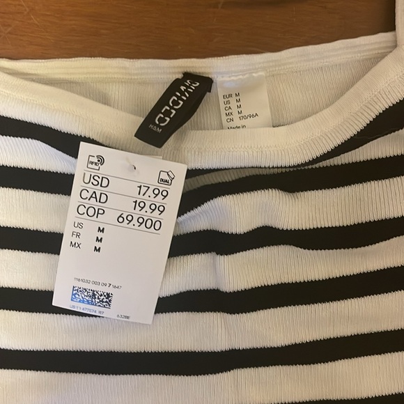 NWT striped h&m off the shoulder top - Picture 2 of 2